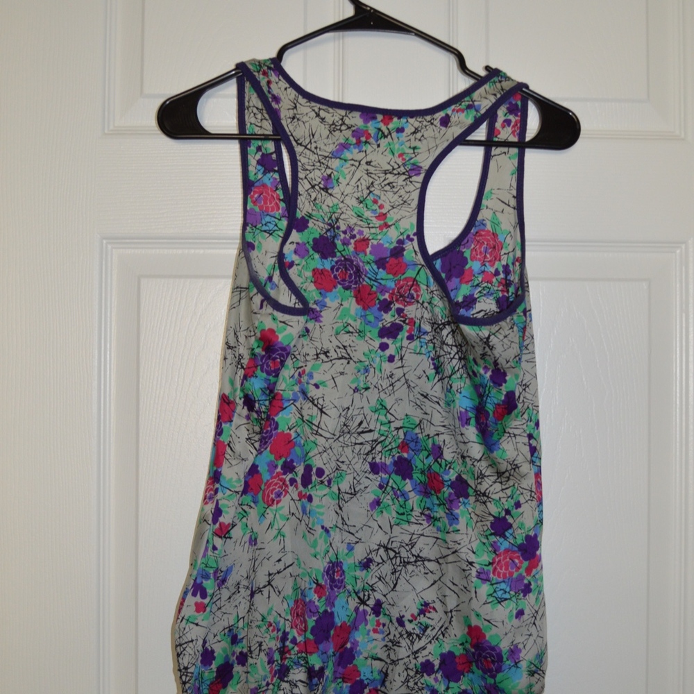 Grey/Floral Racerback Tanktop - Picture 2 of 2